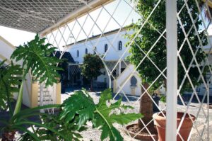 patio-interior-cortijo-con-historia