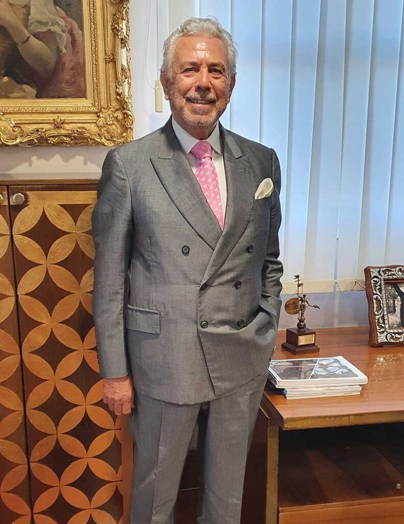 antonio-morera-vallejo-en-despacho